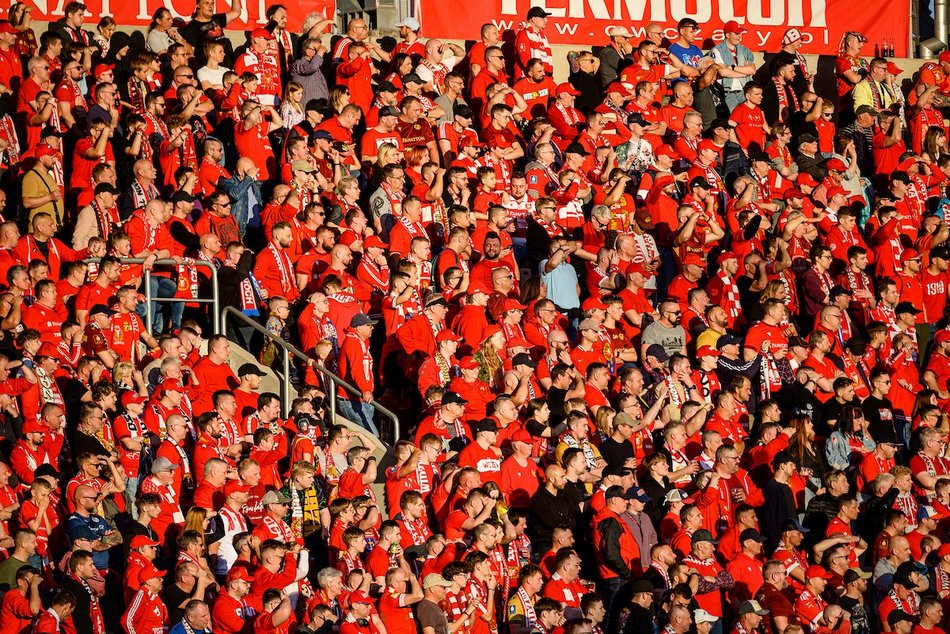 Łódź. Kibice na meczu Widzew Łódź z Motorem Lublin. Odszukaj się w galerii