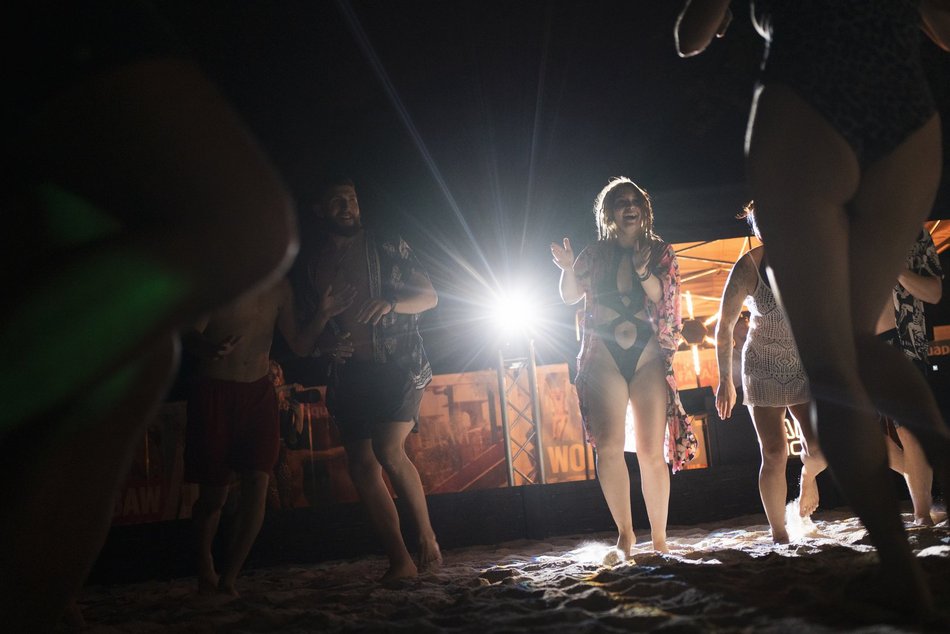 After party Łódź Summer Festival 2025. Impreza przeniosła się do Aquaparku Fala