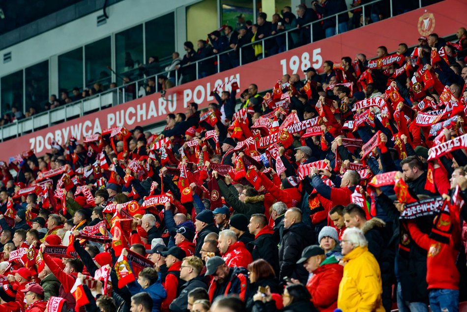 Kibice na meczu Widzewa Łódź z Legią Warszawa. Byłeś/aś? Odszukaj się w galerii