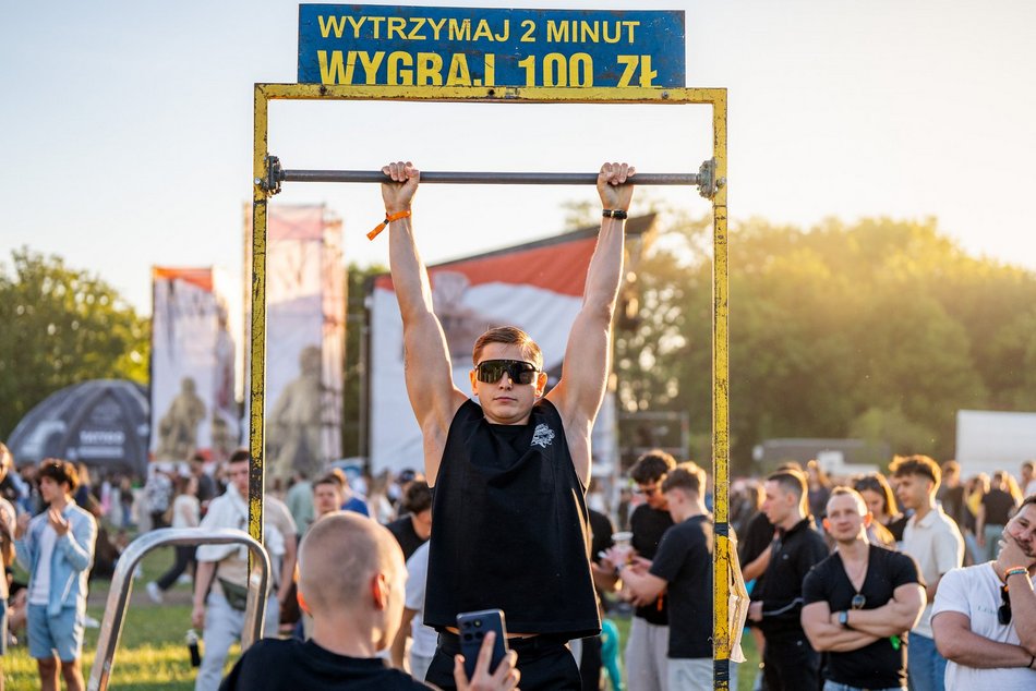 Łódź. Tłumy na Juwenaliach 2026 w Łodzi. Byłeś/aś pierwszego dnia? Znajdź się na zdjęciach!