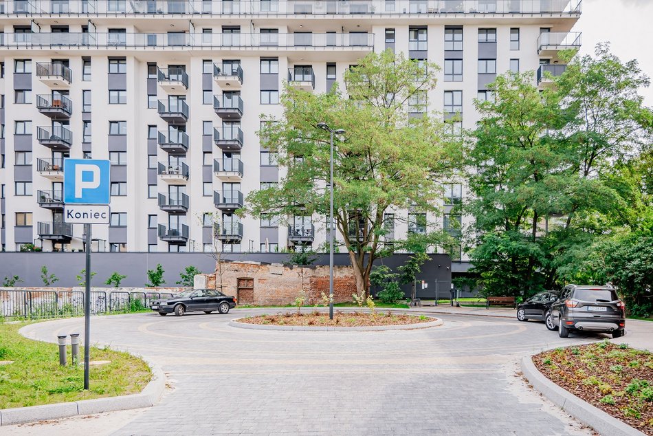 Łódź. Nowa droga w Łodzi. Znajduje się w ścisłym centrum miasta!