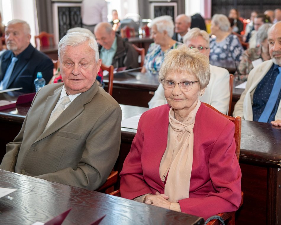 Medale za długoletnie pożycie małżeńskie trafiły do jubilatów z Łodzi.