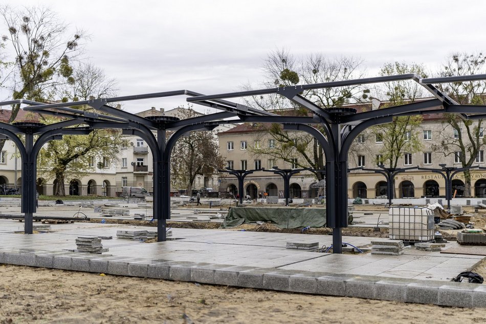 Stary Rynek - remont, zadaszone wiaty