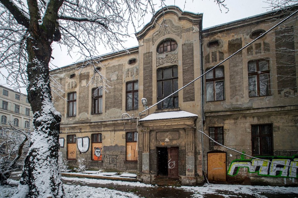 Kamienica przy ul. Zachodniej 76 przed remontem