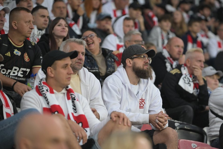 Kibice na meczu ŁKS Łódź z Polonią Warszawa. Byłeś/aś tam? Znajdź się w galerii!