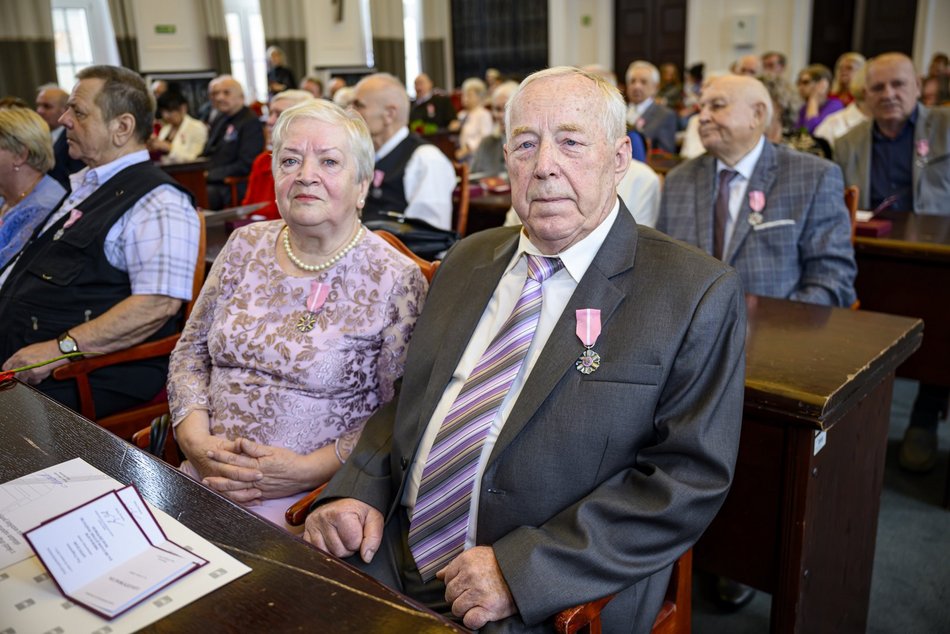 Łódź. Medale za długoletnie pożycie małżeńskie. To się nazywa wielka miłość!