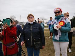 Topienie marzanny na Stawach Jana w Łodzi. Kolorowy korowód pożegnał zimę!