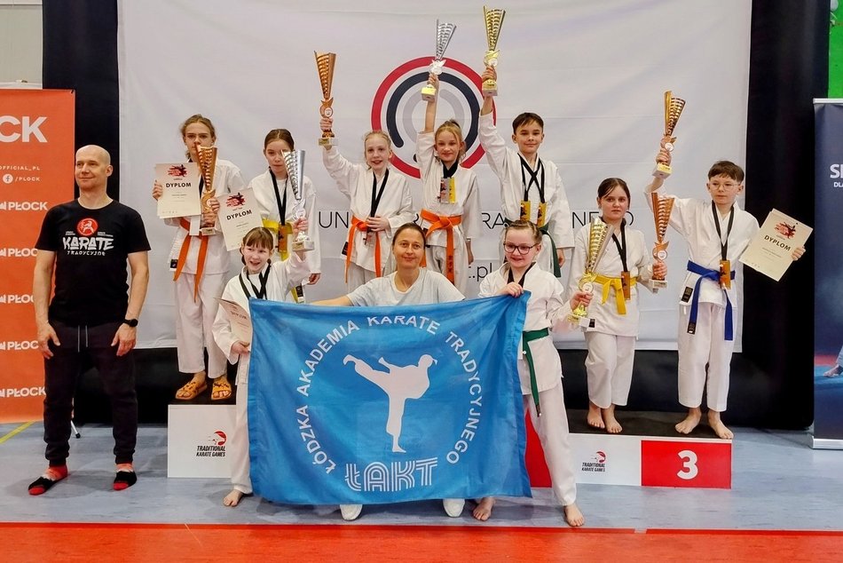 Łódź. Karatecy z Łodzi bezkonkurencyjni! Aż 40 razy stawali na podium na zawodach Traditional Karate Games!