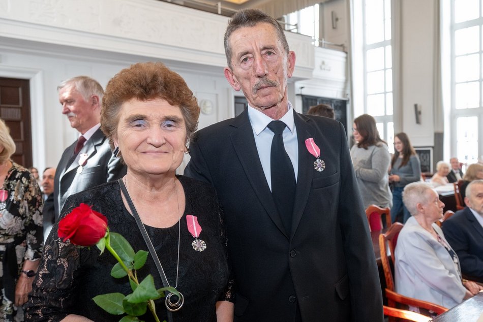 Łódź. Medale za długoletnie pożycie małżeńskie. Ich miłość przetrwała pół wieku!