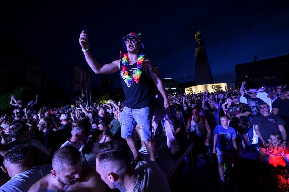 Łódź. Hołd dla DJ Hazela na Paradzie Wolności 2025 w Łodzi. Tak oddali go łodzianie!