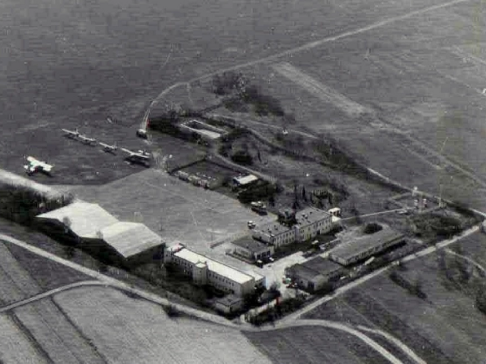 Łódź. Lotnisko w Łodzi (Lublinek) w latach 80. XX wieku