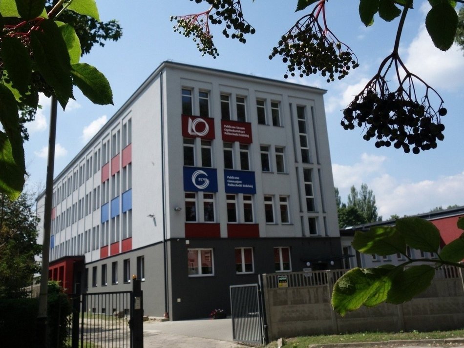 Łódź. Publiczne Liceum Ogólnokształcące Politechniki Łódzkiej (ul. Różyckiego 5)