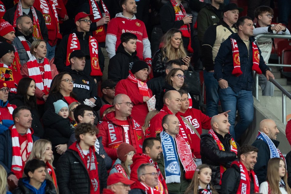 Łódź. Kibice na meczu Widzewa Łódź z Górnikiem Zabrze. Byłeś/aś? Znajdź się w galerii!