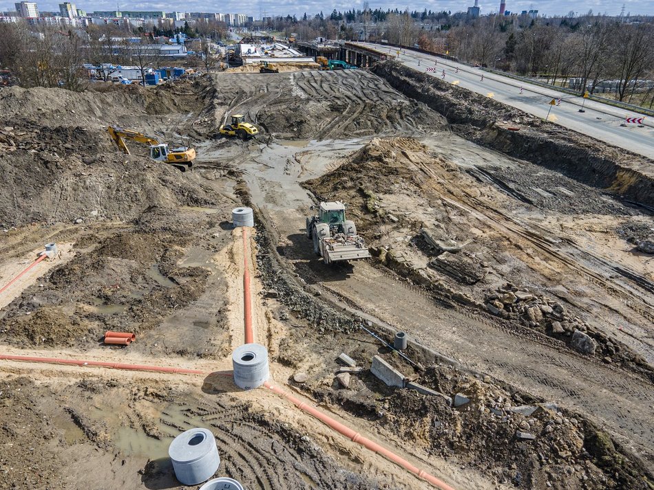 Nowe wiadukty na Przybyszewskiego. Budowa północnej nitki na ostatniej prostej