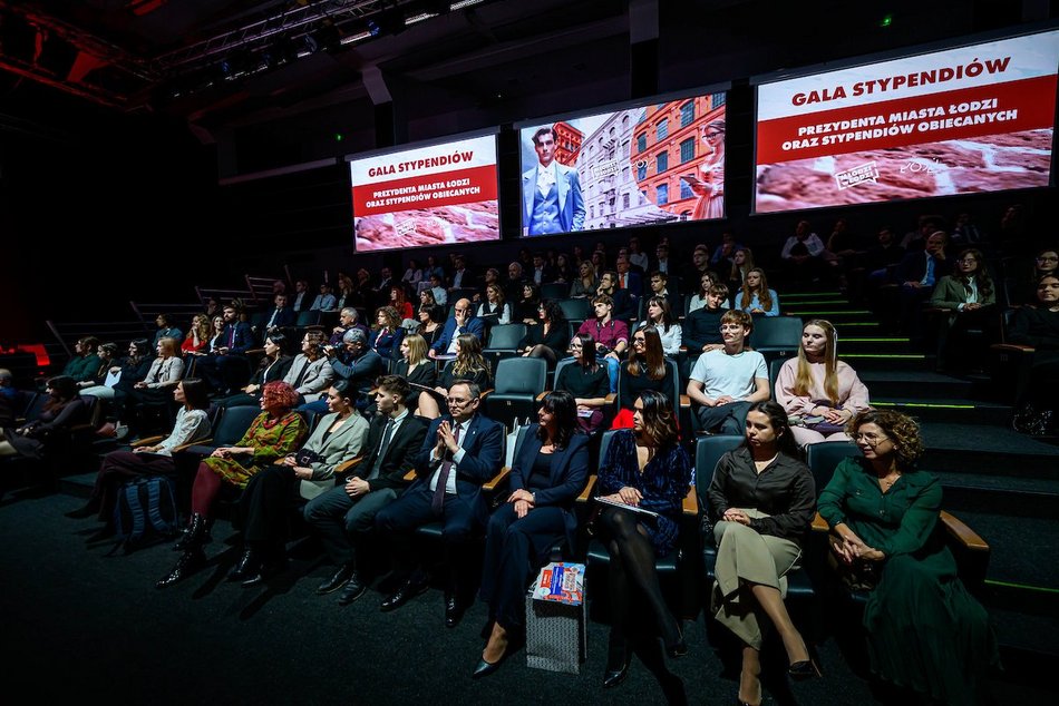 Łódź. Młodzi w Łodzi 2025. Stypendia dla najzdolniejszych rozdane