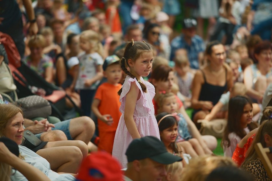 Łódź. Baśniowa Piotrkowska w Łodzi. Teatr Barnaby zapewnił dobrą zabawę całej rodzinie!