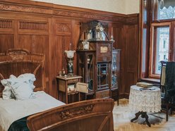 Łódź. Zabytkowa tapeta w Pałacu Rodziny Poznańskich