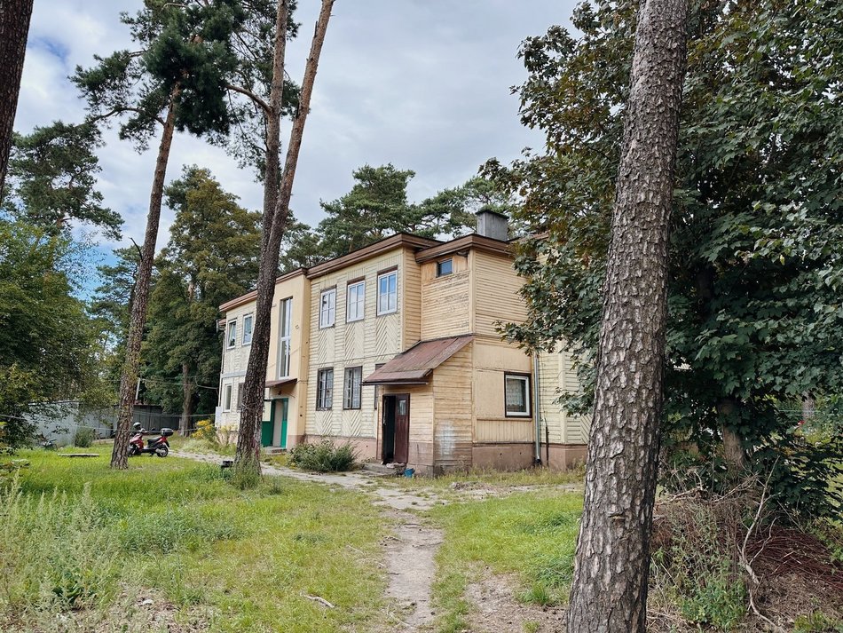 Kolumna-Las, Łask, zabytkowe wille, architektura drewniana