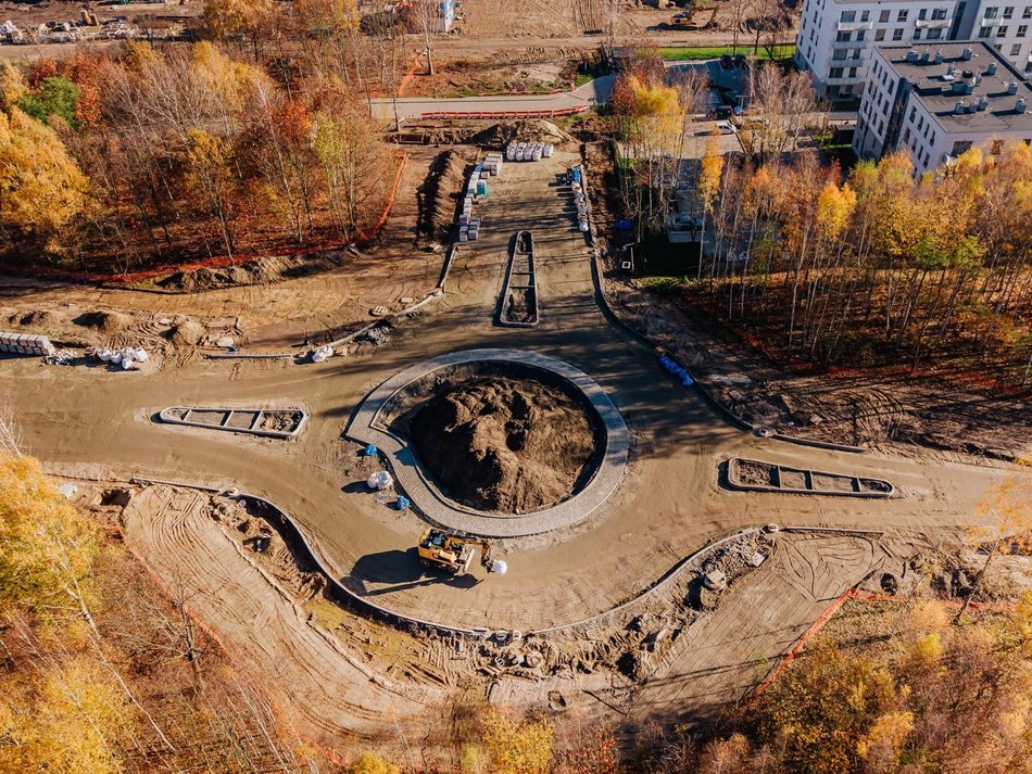 Łódź. Nowe drogi na Teofilowie i Złotnie w Łodzi