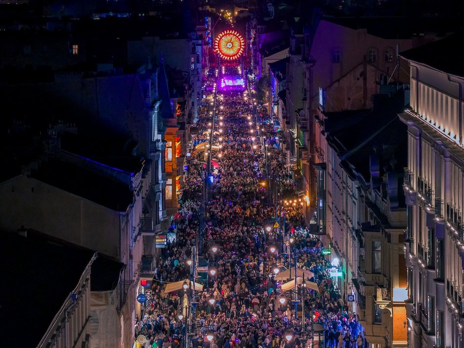 Łódź. Tłumy na Light Move Festival Łódź 2025! Mnóstwo pozytywnej energii!