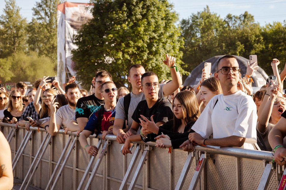 Łódź. Tłumy na Juwenaliach 2026 w Łodzi. Byłeś/aś pierwszego dnia? Znajdź się na zdjęciach!