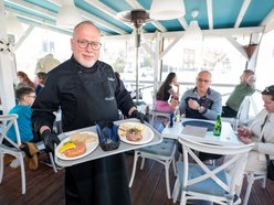 Łódź. Wyjątkowa smażalnia ryb w Łodzi. W Tłustym Śledziu zjesz lepiej niż nad Bałtykiem!