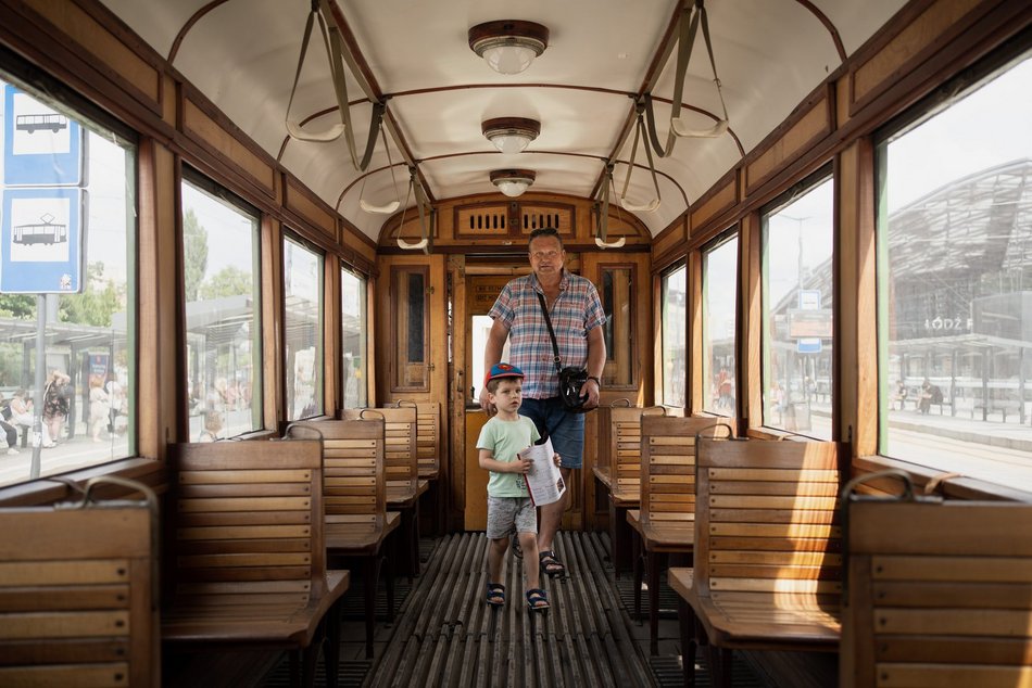 Łódź. 602. Urodziny Łodzi dla fanów tramwajów. Zwiedzanie zajezdni i zabytkowe pojazdy