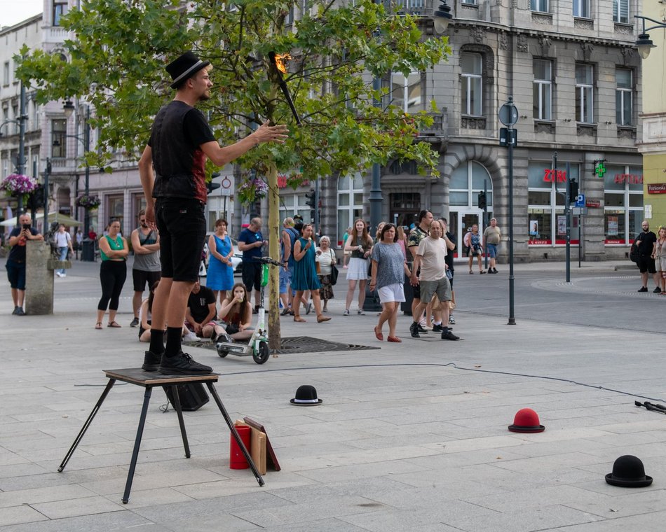 Piotrkowska tydzień przed 601. Urodzinami Łodzi