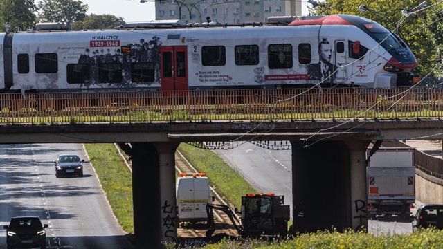 Remont torowiska na Rzgowskiej wystartował. Torowcy MPK Łódź już na miejscu [ZDJĘCIA]