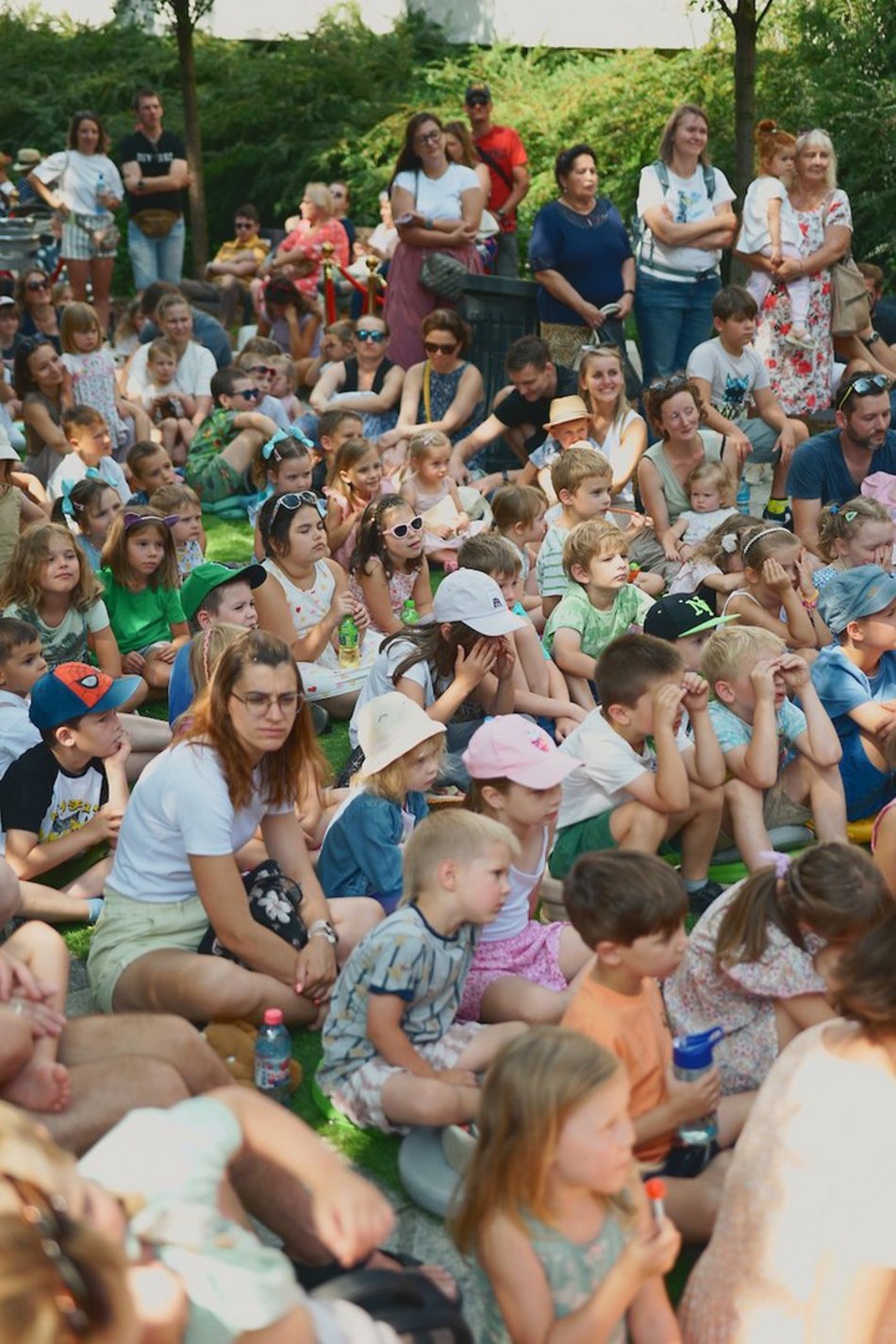 Łódź. Baśniowa Piotrkowska w Łodzi. Magiczny teatr zachwycił najmłodszych widzów