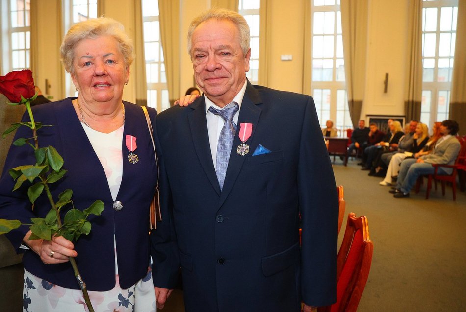 Łódź. Medale za długoletnie pożycie małżeńskie. Rekordziści są razem od 66 lat!