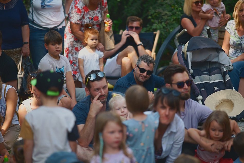 Łódź. Baśniowa Piotrkowska w Łodzi. Magiczny teatr zachwycił najmłodszych widzów