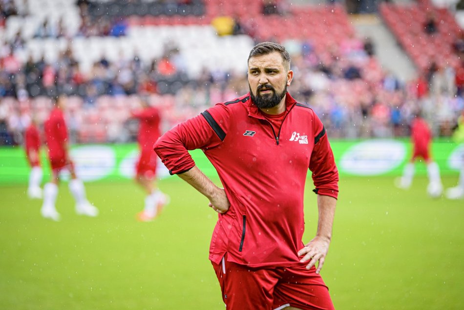 Łódź. Mecz Gwiazd w Łodzi. Na murawie Boniek, Krzynówek, Krychowiak