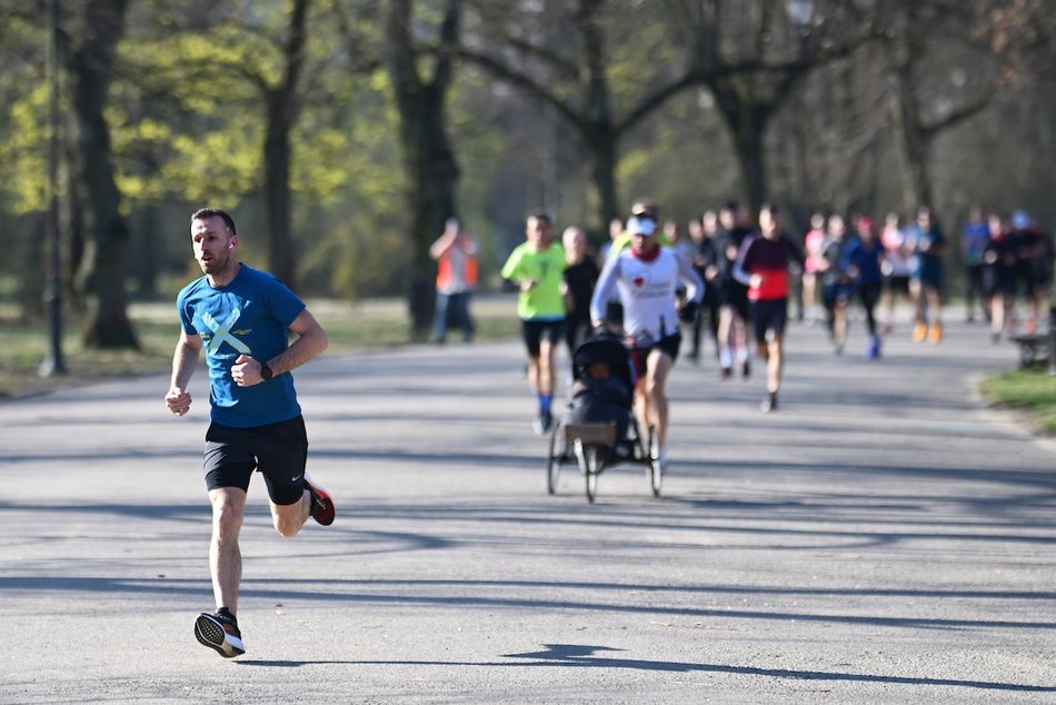 Łódź. Wielkanocny Parkrun w Parku Poniatowskiego