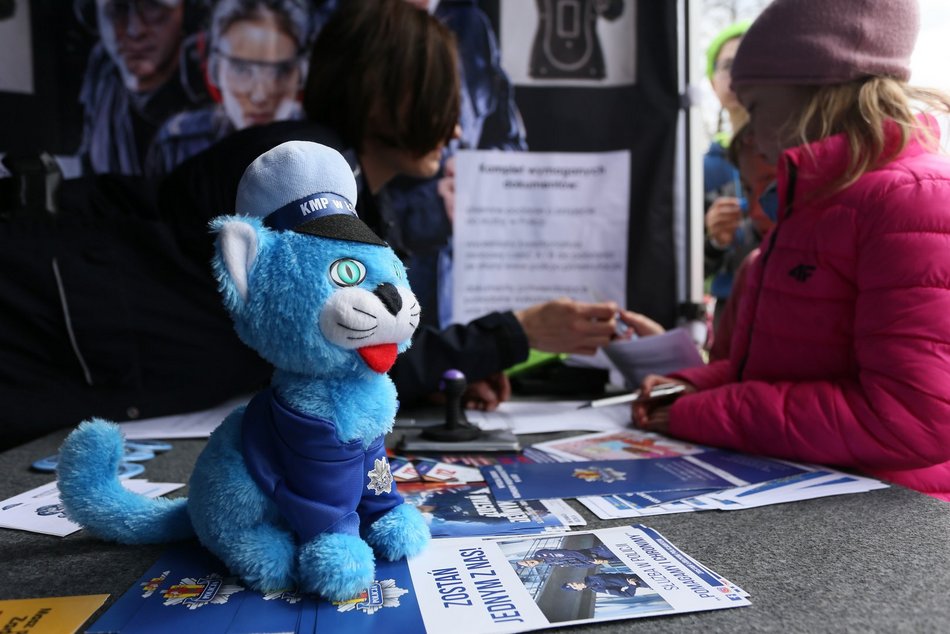 Rodzinny piknik w Arturówku. Kurs udzielania pierwszej pomocy, warsztaty dla dzieci, pokaz ratownictwa medycznego
