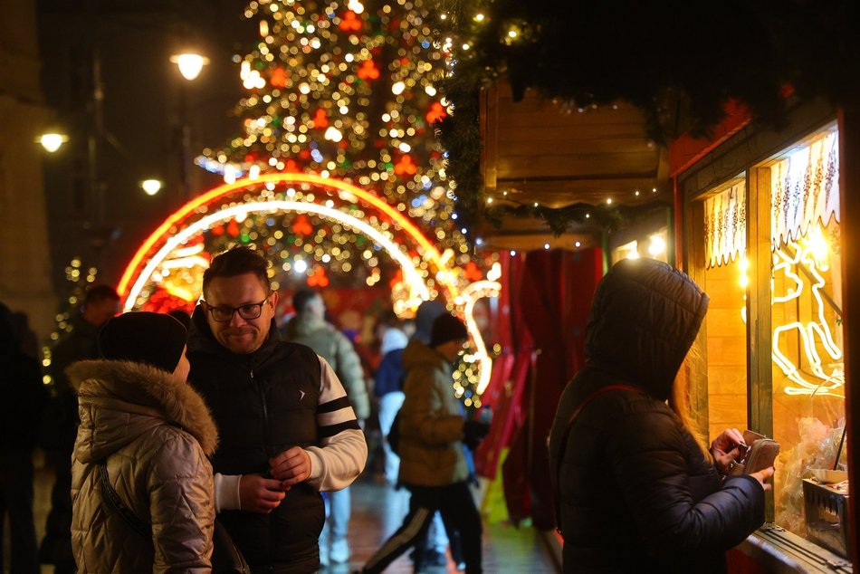 Świąteczny klimat na Jarmarku Bożonarodzeniowym w Łodzi