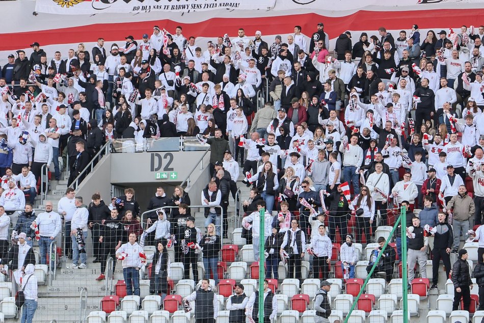 Łódź. Kibice na meczu ŁKS Łódź z Ruchem Chorzów. Byłeś/aś? Znajdź się w galerii!
