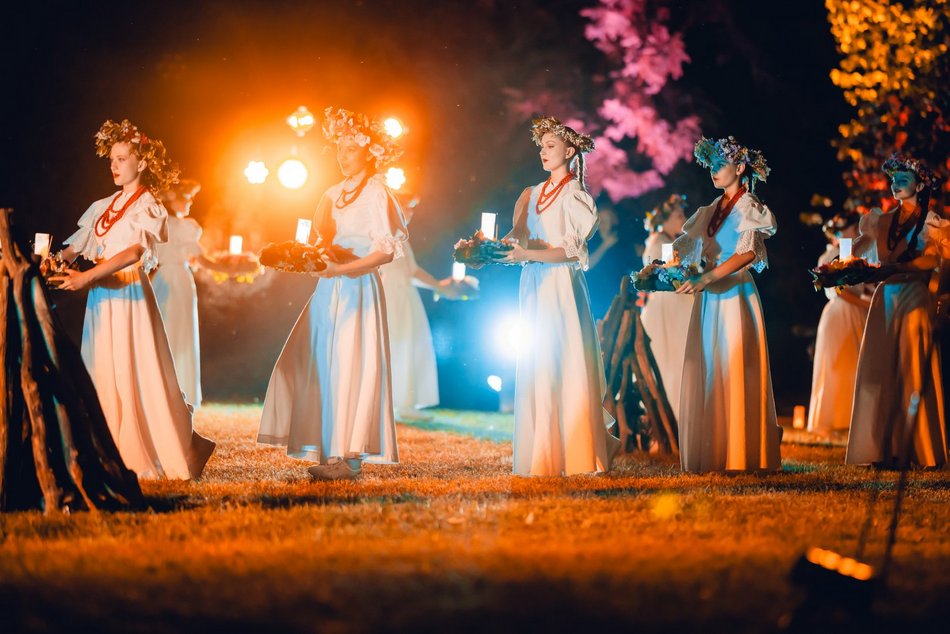 Łódź. Noc Świętojańska w Ogrodzie Botanicznym w Łodzi. Pełno magii, tańca i niezwykłych rytuałów