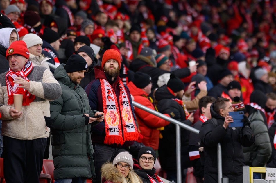 Łódź. Kibice na meczu Widzew Łódź - Cracovia. Byłeś/aś? Znajdź się w galerii!
