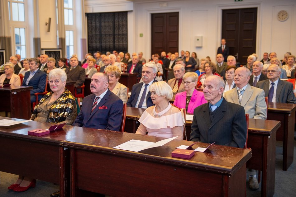 Medale za długoletnie pożycia małżeńskie