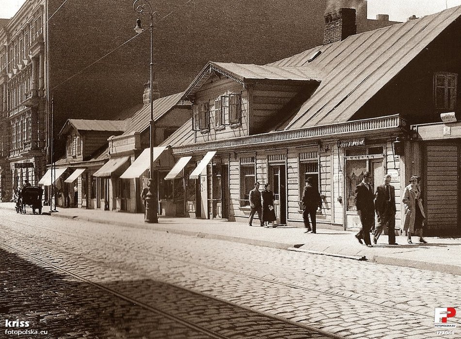 Drewniane domy przy ul. Narutowicza - lata 1930-1938