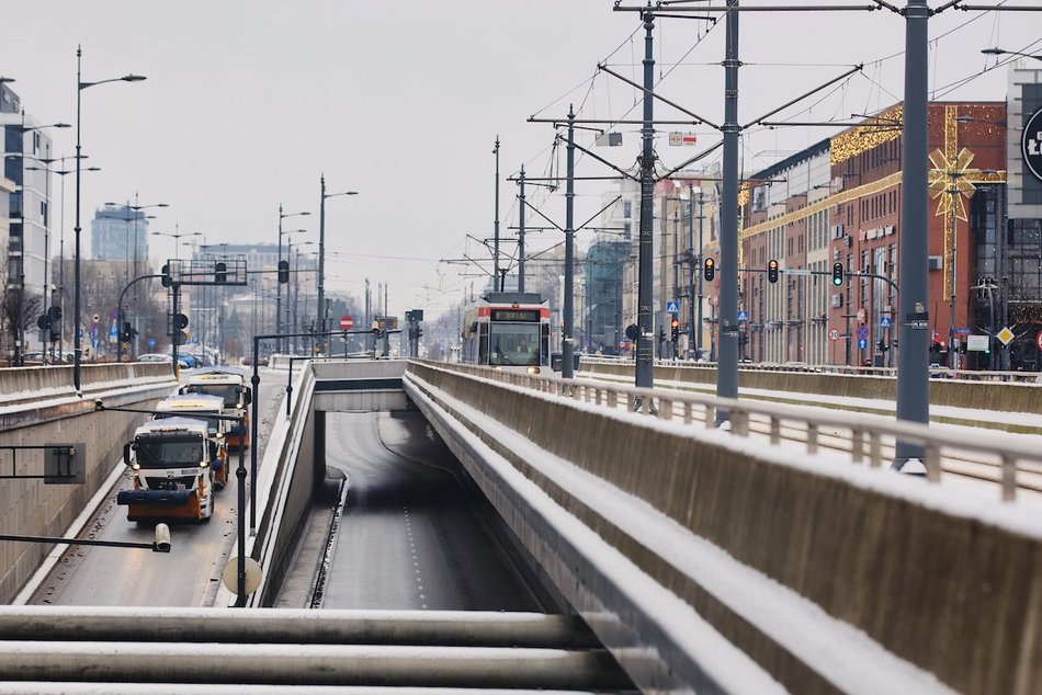 Łódź. Akcja „Zima" na ulicach Łodzi. Służby pracują w trybie ciągłym