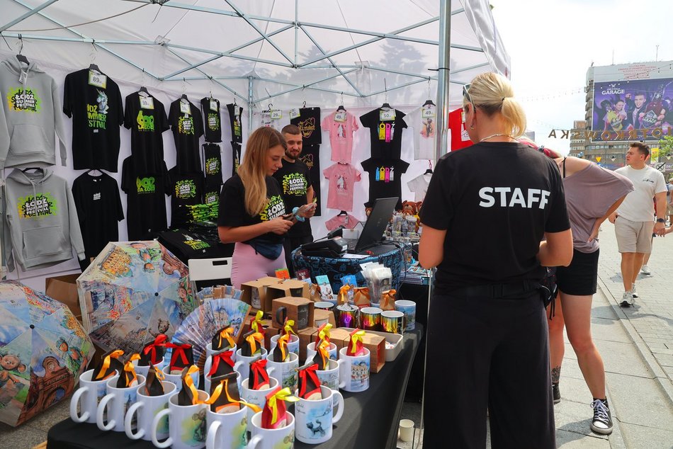 Łodzianie świętują 602. Urodziny Łodzi na Piotrkowskiej i placu Wolności