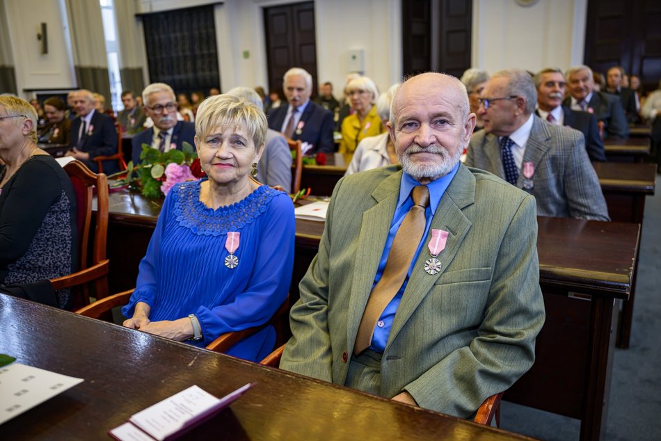 Łódź. Medale za długoletnie pożycie małżeńskie. To się nazywa wielka miłość!