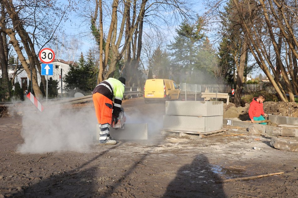 Remont na Młynku w Łodzi postępuje. Zobacz efekty pracy drogowców