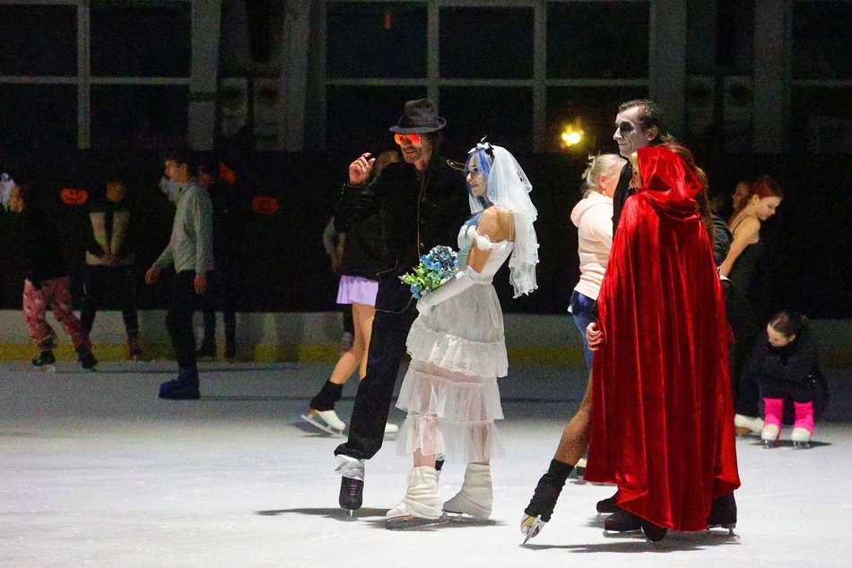 Halloween na lodowisku Bombonierka