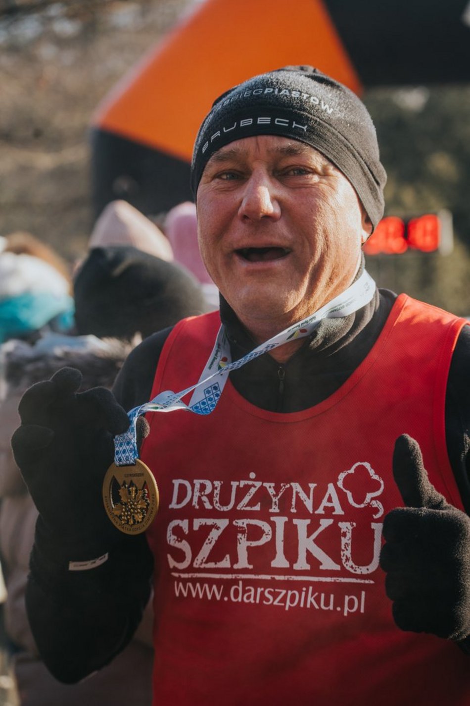 Botaniczna Piątka w Ogrodzie Botanicznym w Łodzi. Galeria z mroźnego biegu