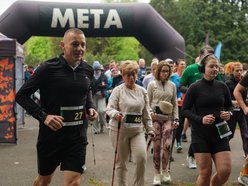 Łódź. Botaniczna Piątka w Ogrodzie Botanicznym w Łodzi. Uśmiech Łodzian i biegowe emocje