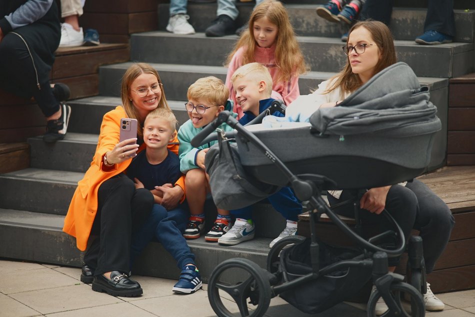 Rodzinna niedziela w Monopolis. To drugi dzień afterparty po Łódź Summer Festival 2025