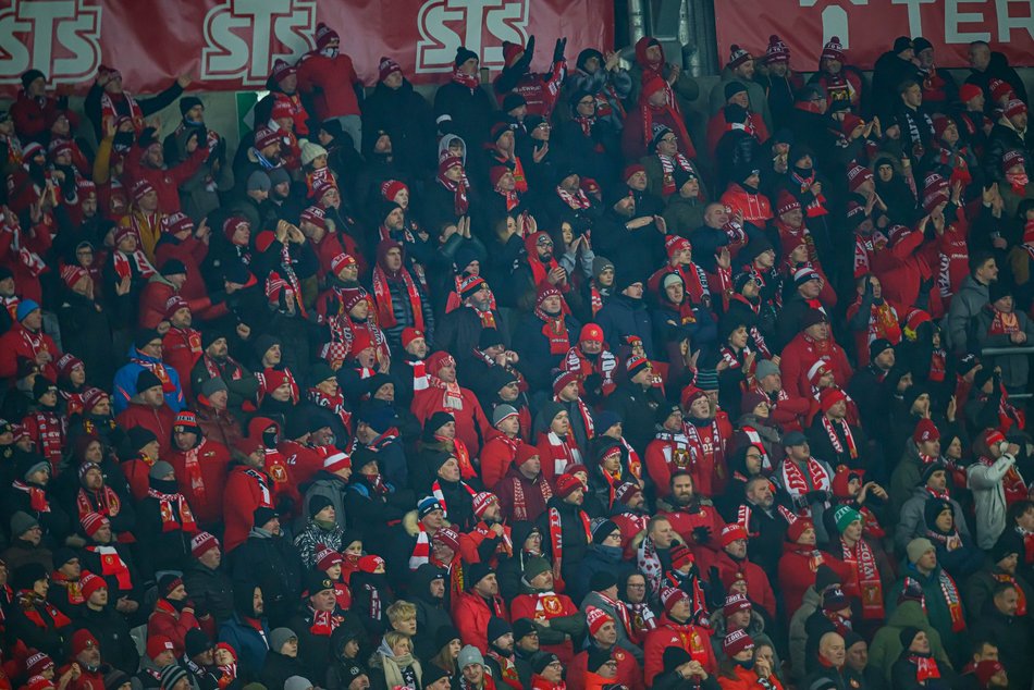 Łódź. Kibice na meczu Widzew Łódź - Cracovia. Byłeś/aś? Znajdź się w galerii!